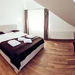 Verhovel Szálloda 4*